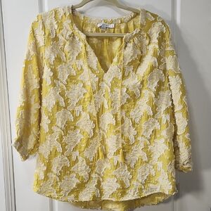 Chico's Yellow Blouse with Cream 3D Applique Embroidery Small